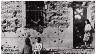 El Ayuntamiento de Madrid expropiará Peironcely 10, la casa inmortalizada por Robert Capa, y realojará a los inquilinos