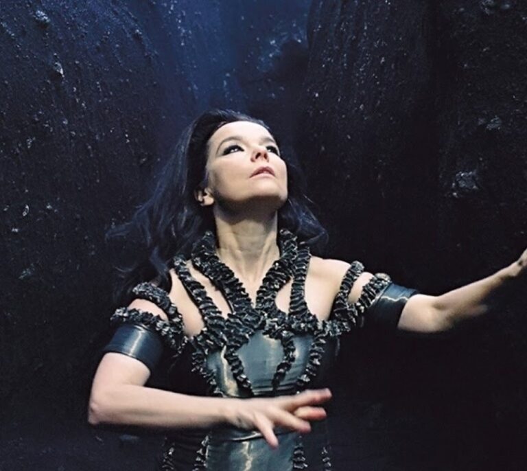 Björk acusa de forma indirecta a Von Trier de acoso sexual y éste lo niega