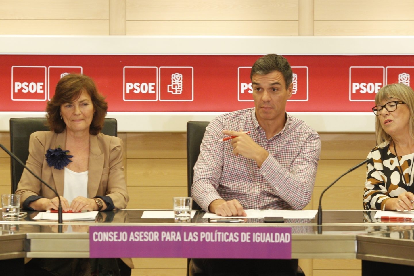 Carmen Calvo y Pedro Sánchez, en Ferraz.