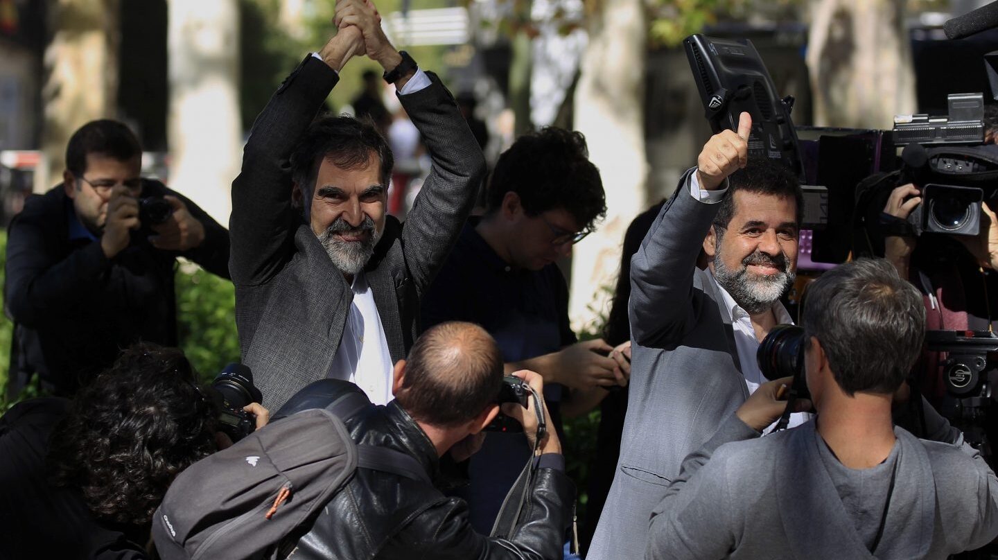 Los presidentes de la Asamblea Nacional Catalana, Jordi Sànchez, y de Òmnium Cultural, Jordi Cuixart.