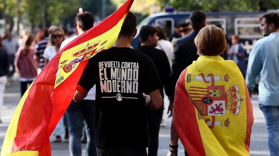 Miembros de la grupo ultraderechista Hogar Social Madrid acudieron al desfile del 12-O