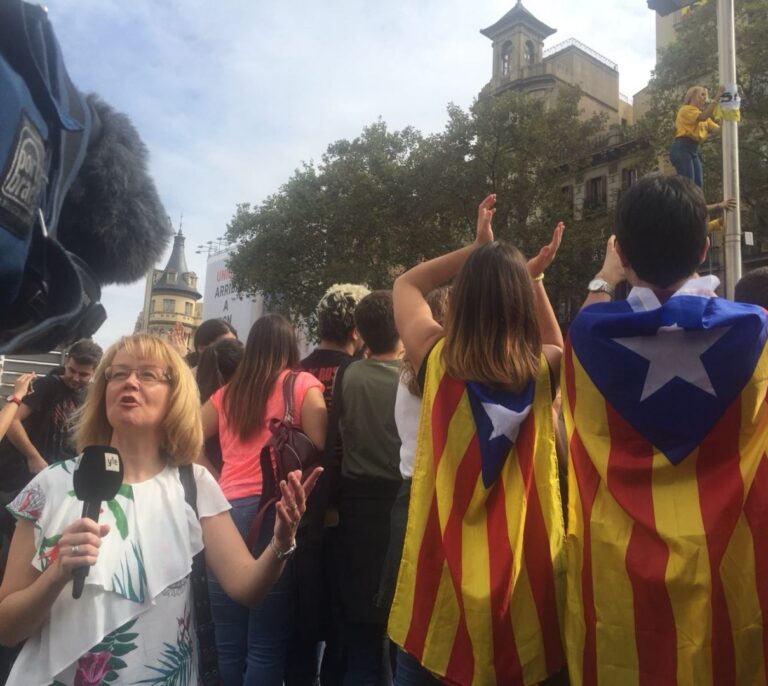 "¡Que no nos suspendan la democracia!"