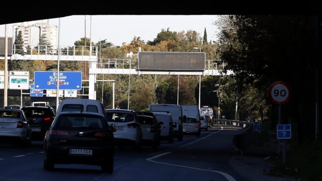 Tráfico en la M-30 de Madrid, en una imagen de noviembre de 2015. Tráfico en la M-30 de Madrid, en una imagen de noviembre de 2015.