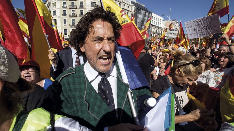 Manifestación bajo el lema "Todos somos Cataluña"