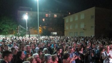 Máxima tensión en Murcia: manifestaciones, corte de trenes y violencia callejera