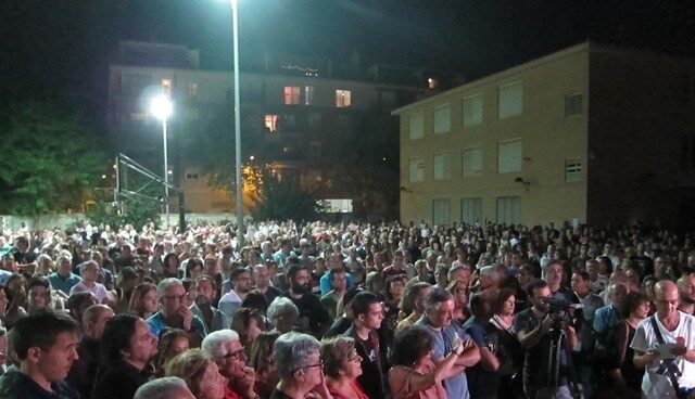Protestas por el soterramiento de las vías y contra el muro del AVE.