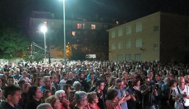 Protestas por el soterramiento de las vías y contra el muro del AVE.