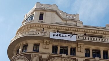 Las redes propagan una convocatoria masiva ante todos los ayuntamientos para pedir diálogo