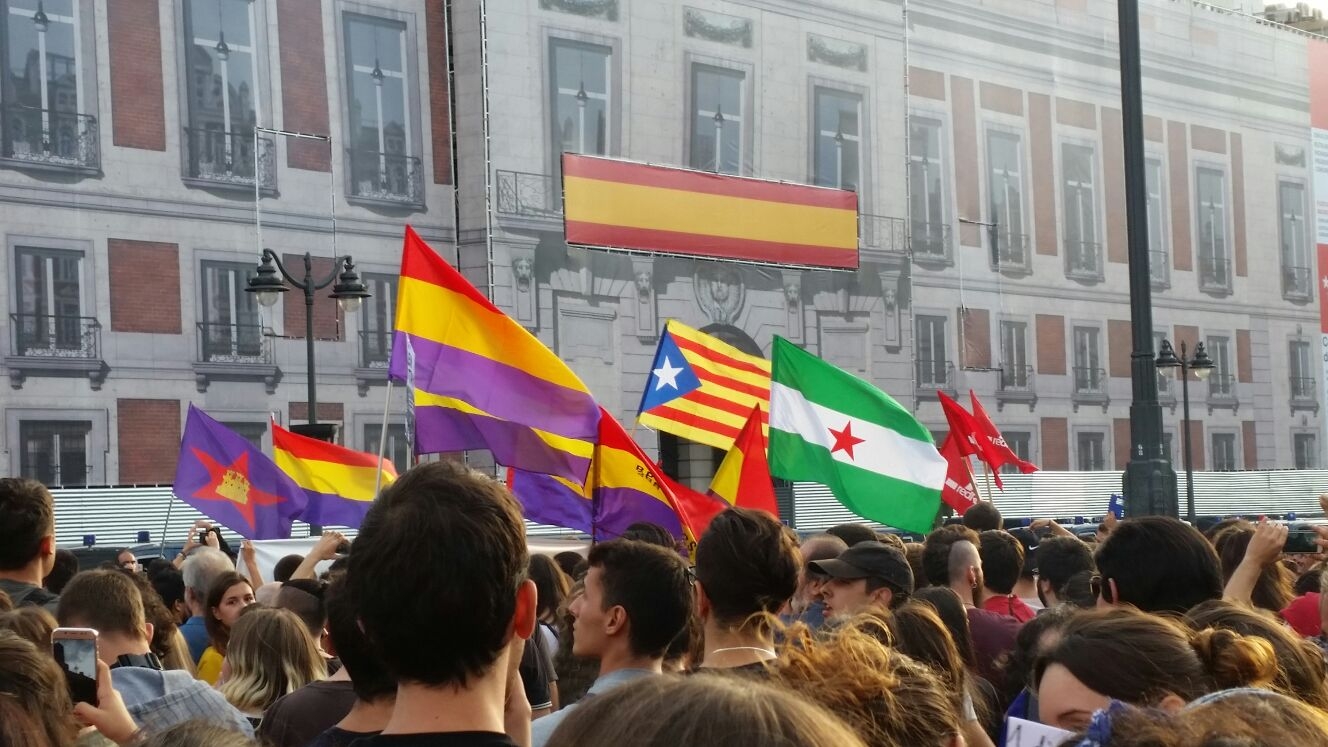 Manifestación en la Puerta del Sol apoyando el 1-O