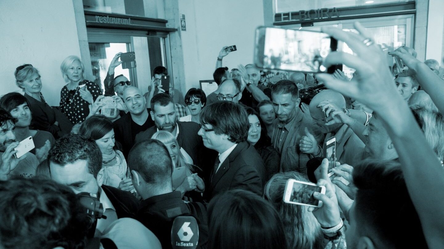 El presidente cesado de la Generalitat de Cataluña, Carles Puigdemont, en Girona.
