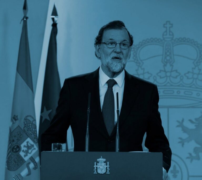 Una triste mascarada inútil