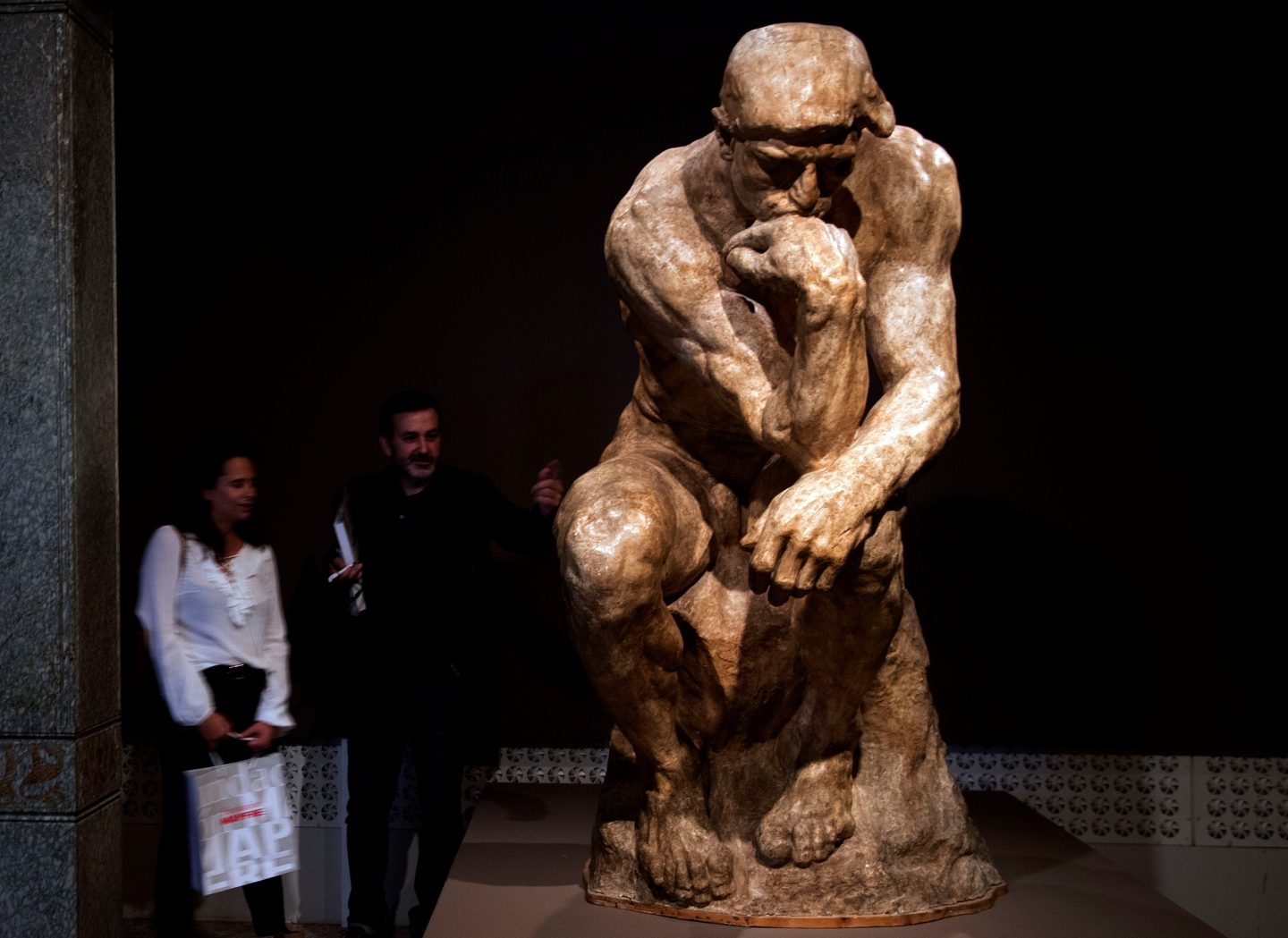 Versión de la obra 'El pensador', de Rodin.