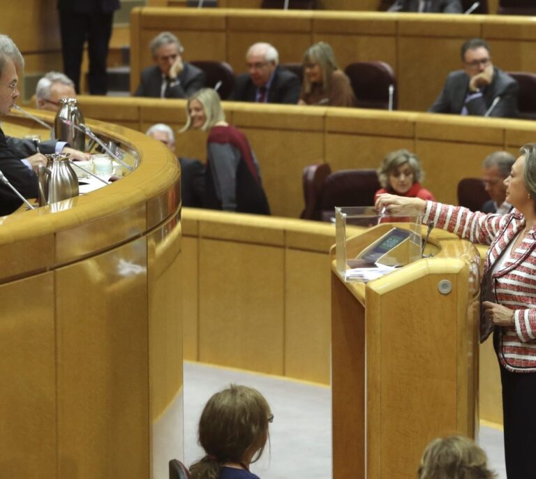 El Senado ofrece a Puigdemont un cara a cara con el Gobierno