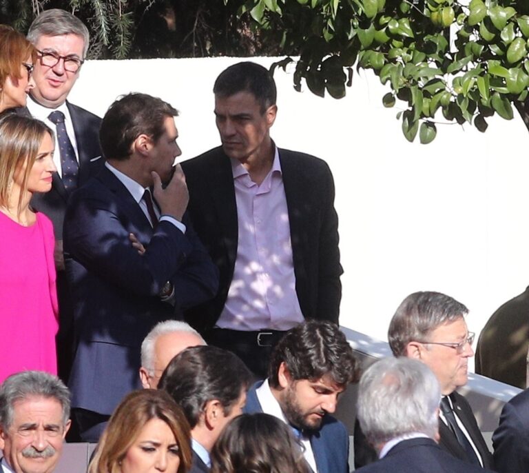 El PSOE se lanza a por Cs y desdeña su pacto con el PP: un 88% de acuerdos incumplidos