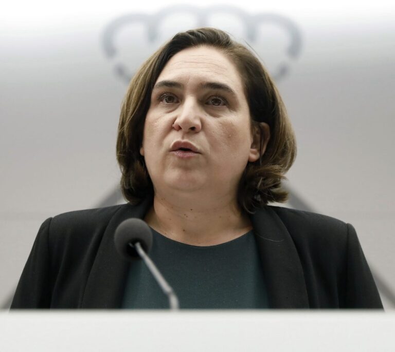 ERC ofrece a Colau estabilidad en Barcelona sin entrar en el Gobierno