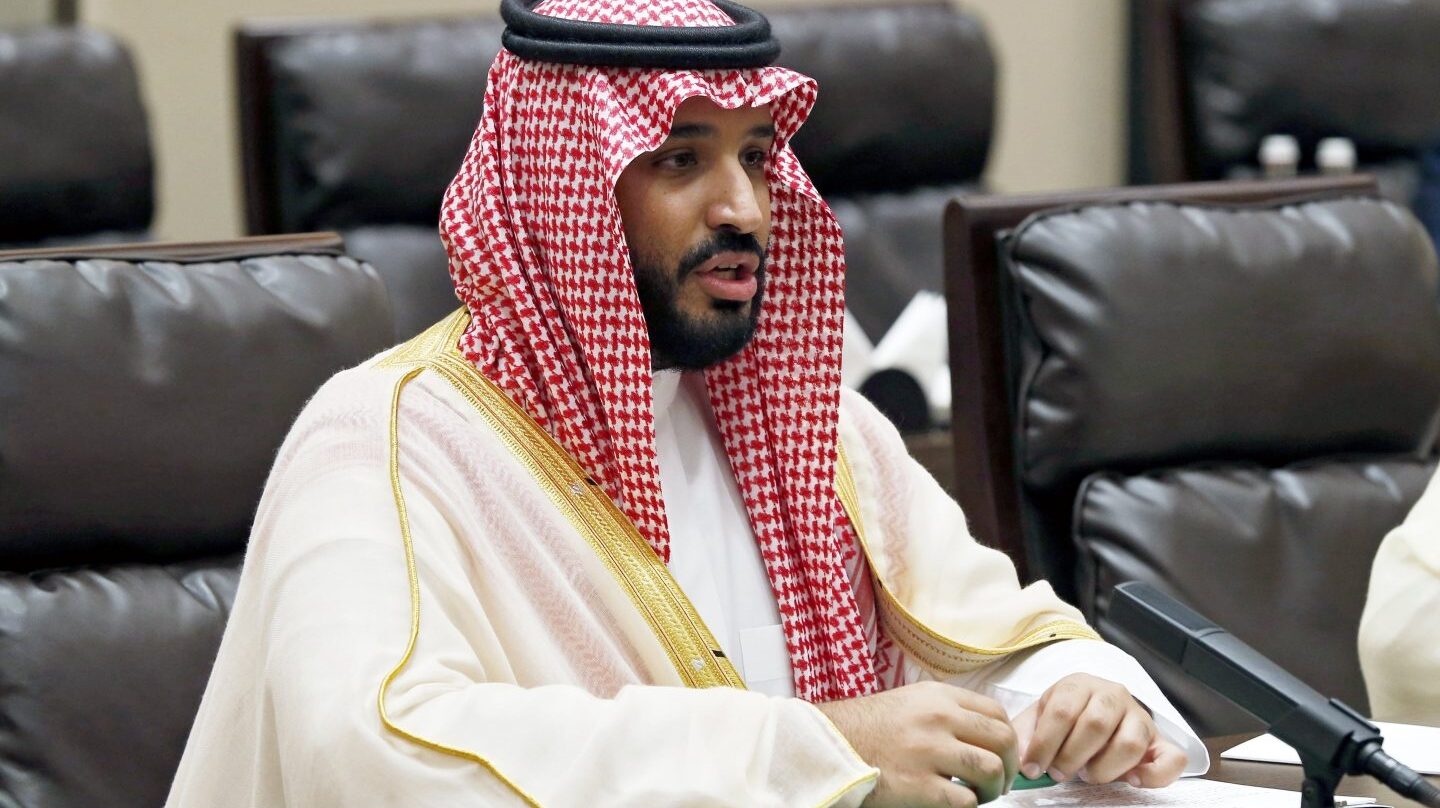 La purga puesta en marcha en Arabia Saudí impulsa los precios del petróleo.