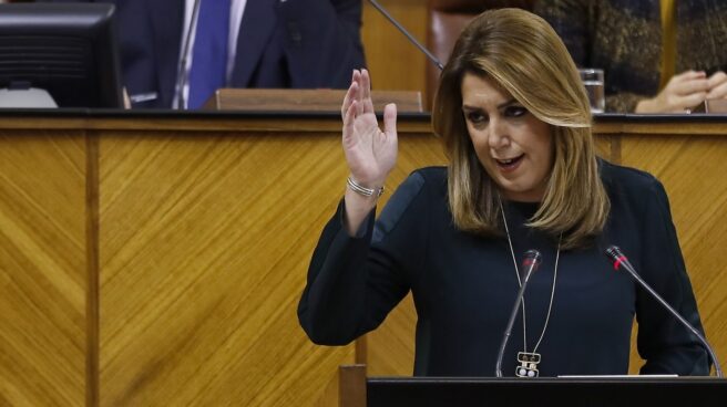 Susana Díaz en la tribuna del Parlamento de Andalucía el 23 de noviembre, durante el debate sobre el estado de la comunidad.