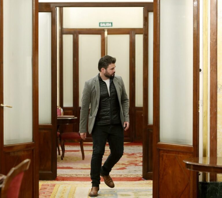 Rufián le espeta a Rajoy si tras el 21-D "se comportará como carcelero o como demócrata"