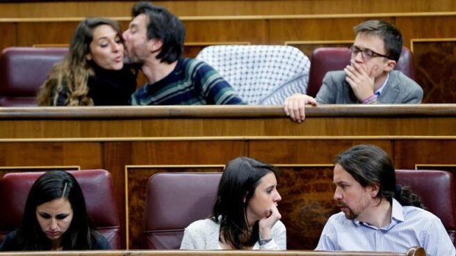 Los diputados de Unidos Podemos, en el Congreso de los Diputados este martes.