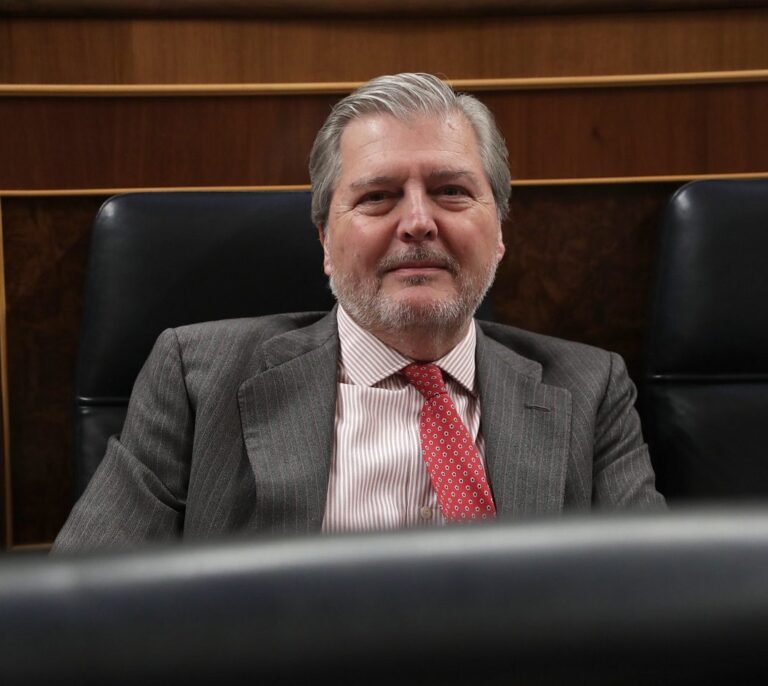 El hermano de Méndez de Vigo es el vicepresidente de la orden de las monjas de Sijena