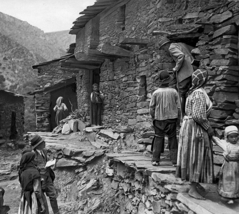 Viaje a Las Hurdes, 100 años después