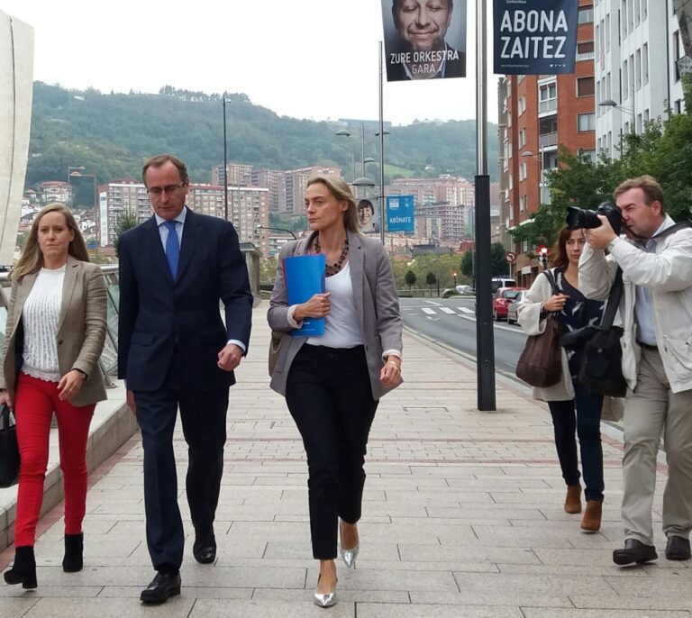 Alfonso Alonso al PNV: "Han hecho el peor negocio de su historia"