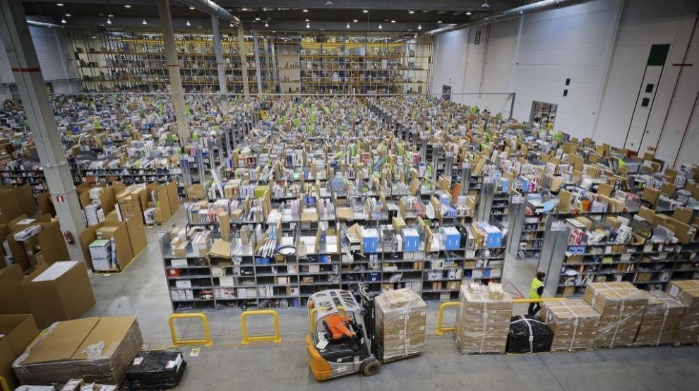 Huelga de trabajadores de Amazon en plena jornada de ventas récord del PrimeDay