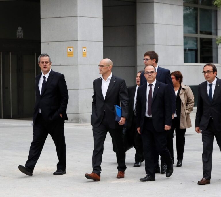 La juez Lamela pone en duda que los hechos que investiga encajen en el delito de rebelión