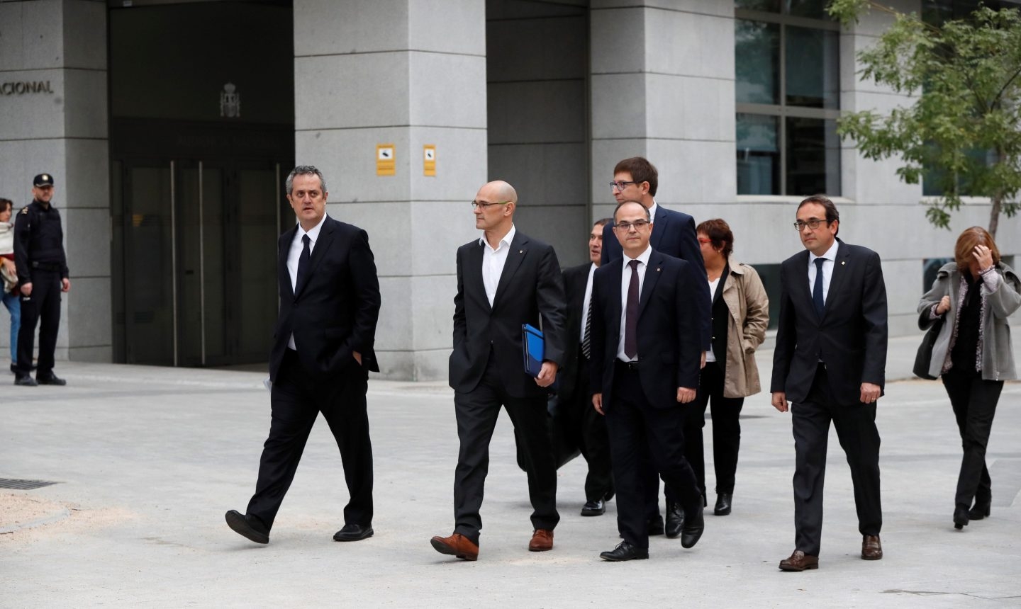 Los ex consejeros Forn, Romeva, Mundó, Turull y Rull llegan a la Audiencia Nacional para declarar ante la magistrada Carmen Lamela.