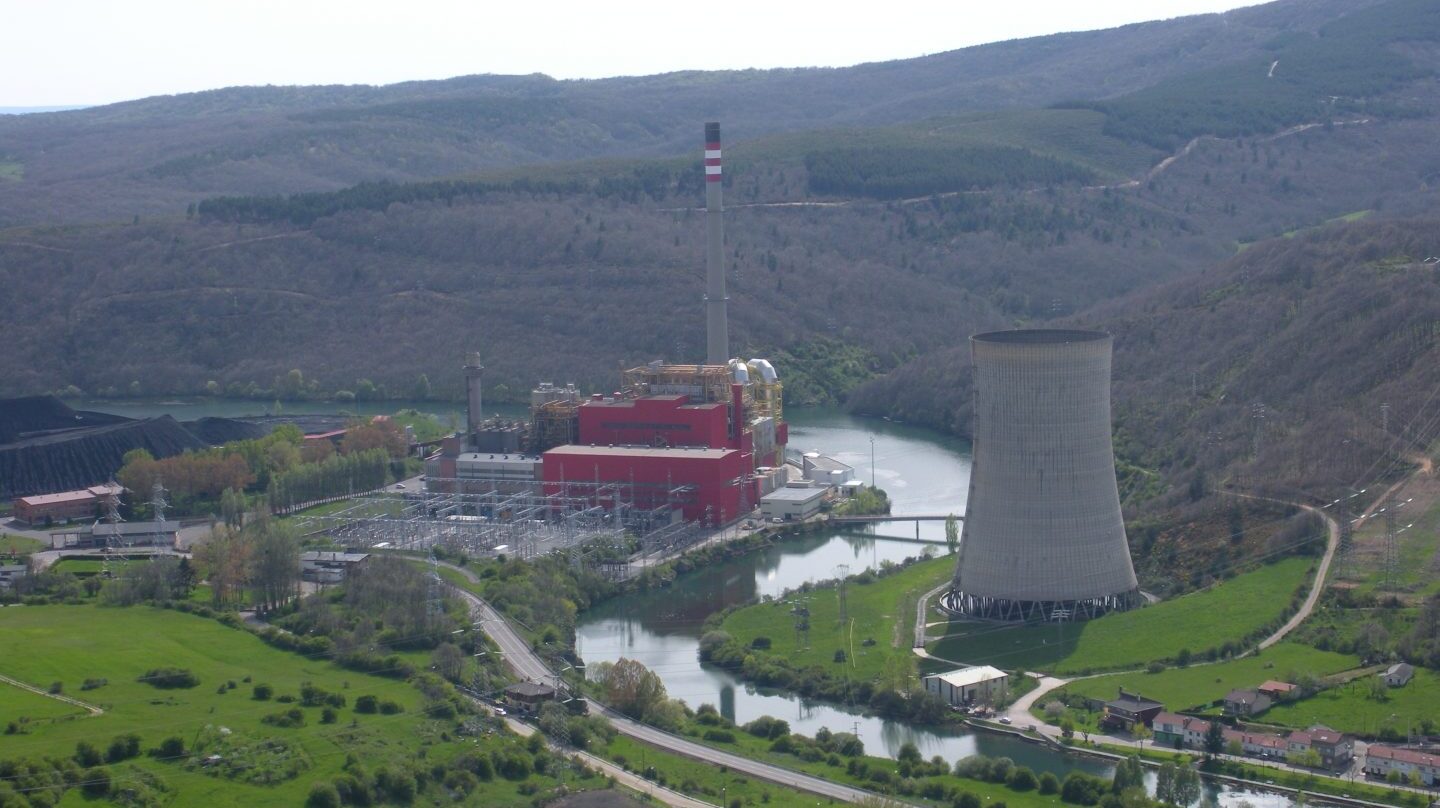 Central de carbón de Iberdrola en Velilla (Palencia). La compañía ha solicitado al Gobierno el cierre de la planta térmica.