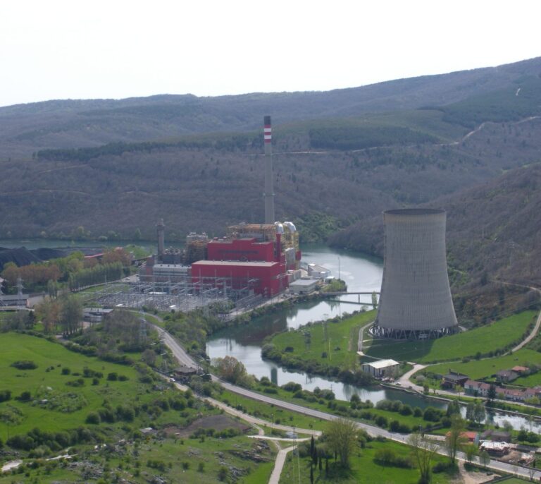 Iberdrola anuncia el cierre de sus centrales de carbón sin contar con el Gobierno