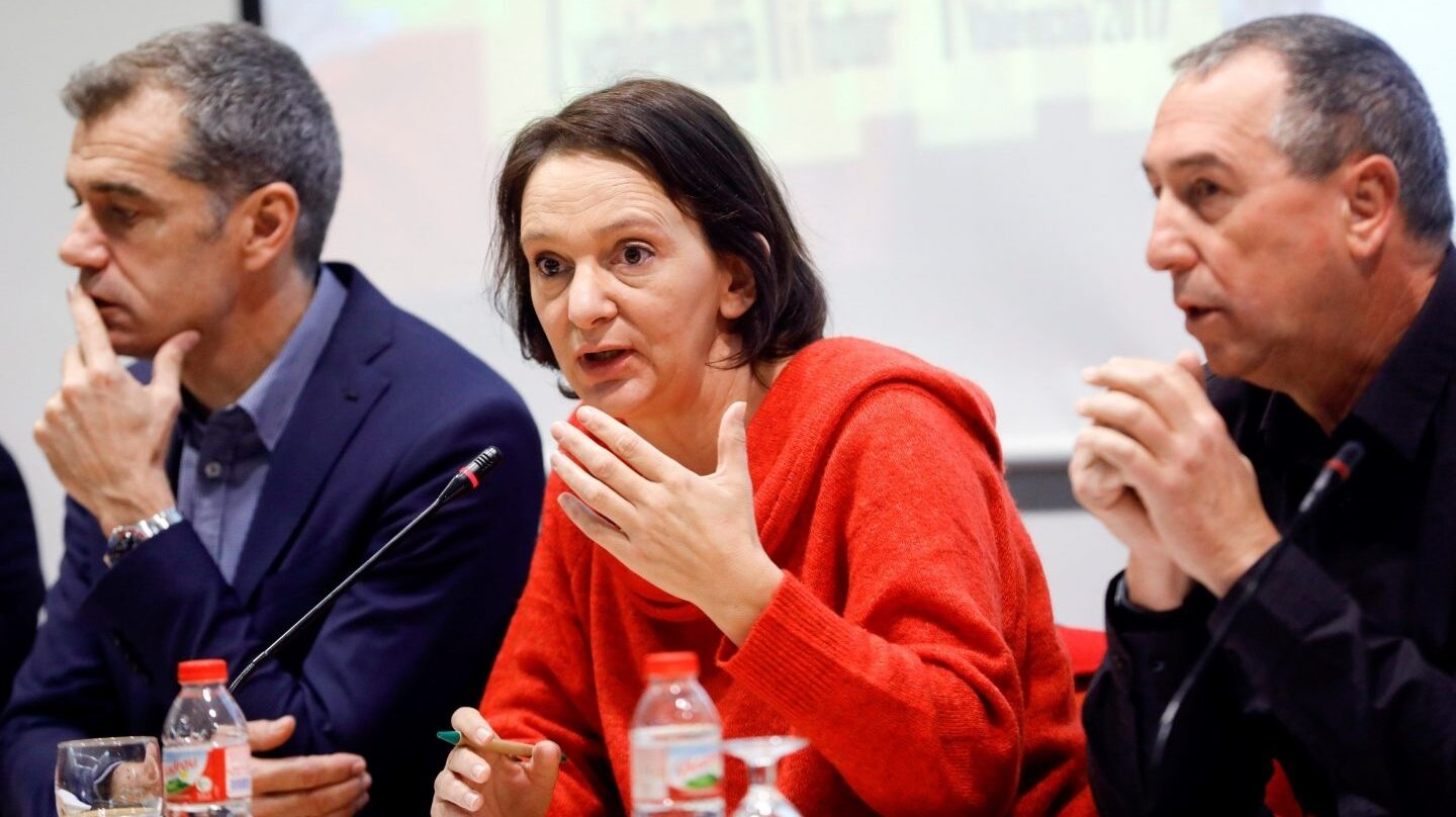 Cantó, Bescansa y Baldoví, en una mesa redonda.