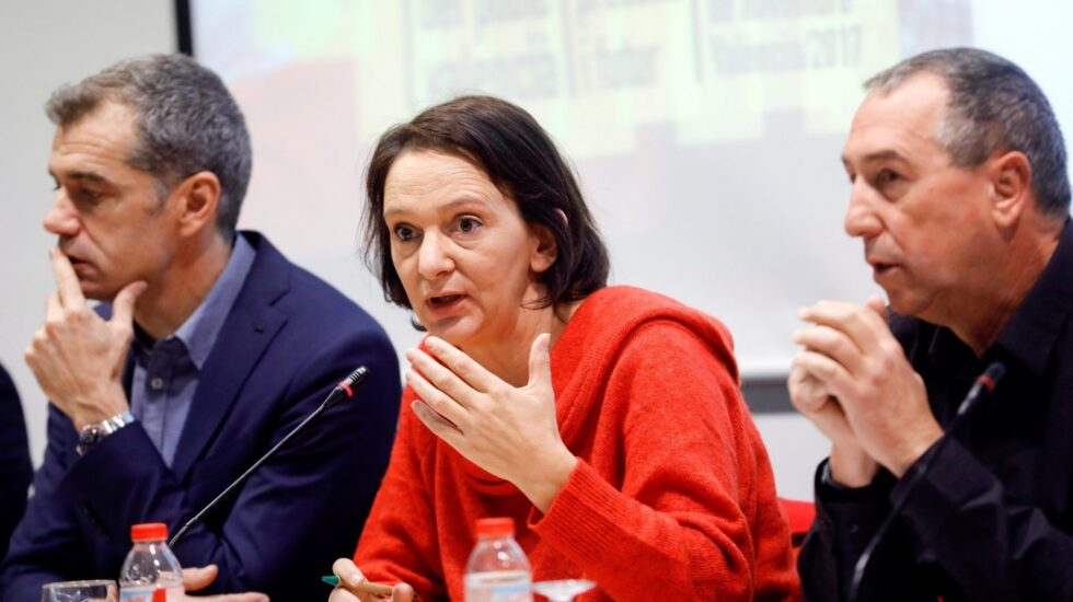 Cantó, Bescansa y Baldoví, en una mesa redonda.