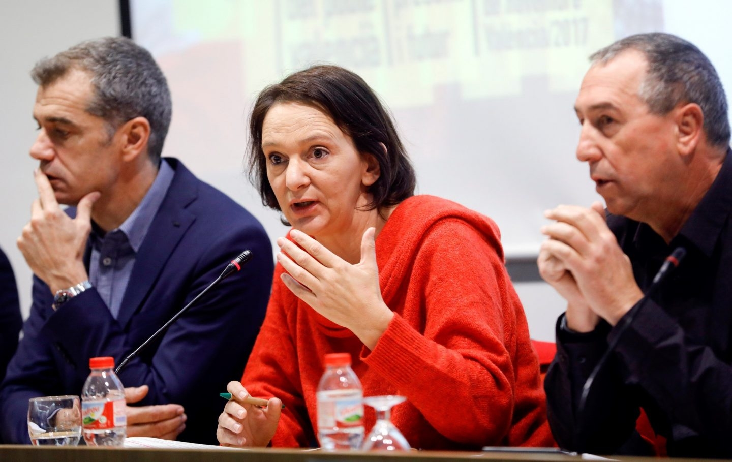 Cantó, Bescansa y Baldoví, en una mesa redonda.