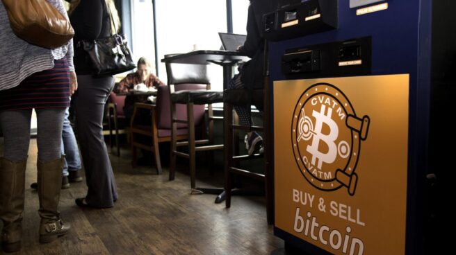 Bitcoin El bitcoin ignora las alertas de burbuja y apunta ya a los 10.000 dólares