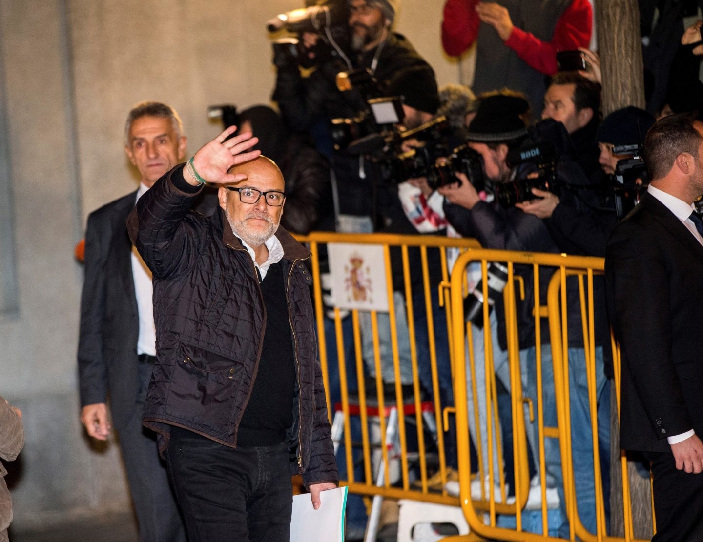 Lluis Corominas, miembro de la Mesa del Parlament, sale del Tribunal Supremo.