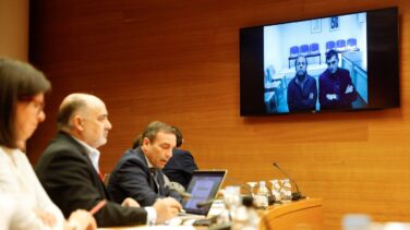 "El Bigotes" promete que algún día contará en Valencia "la cara B del disco"