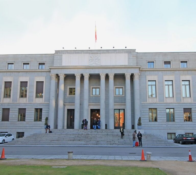 Rosa Menéndez, primera científica al frente del CSIC