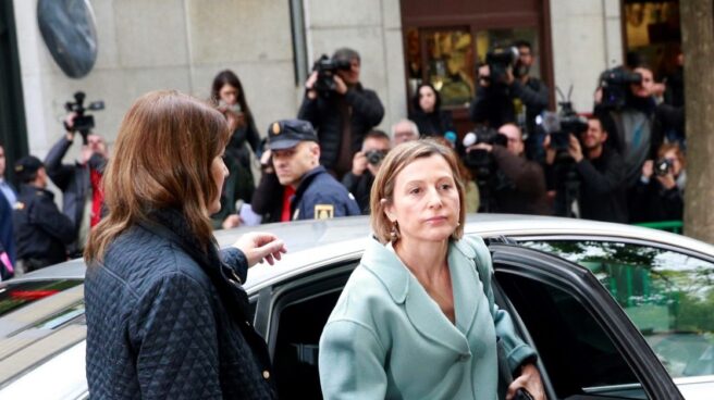 La presidenta del Parlament de Cataluña , Carme Carmen Forcadell, a su llegada al Tribunal Supremo.