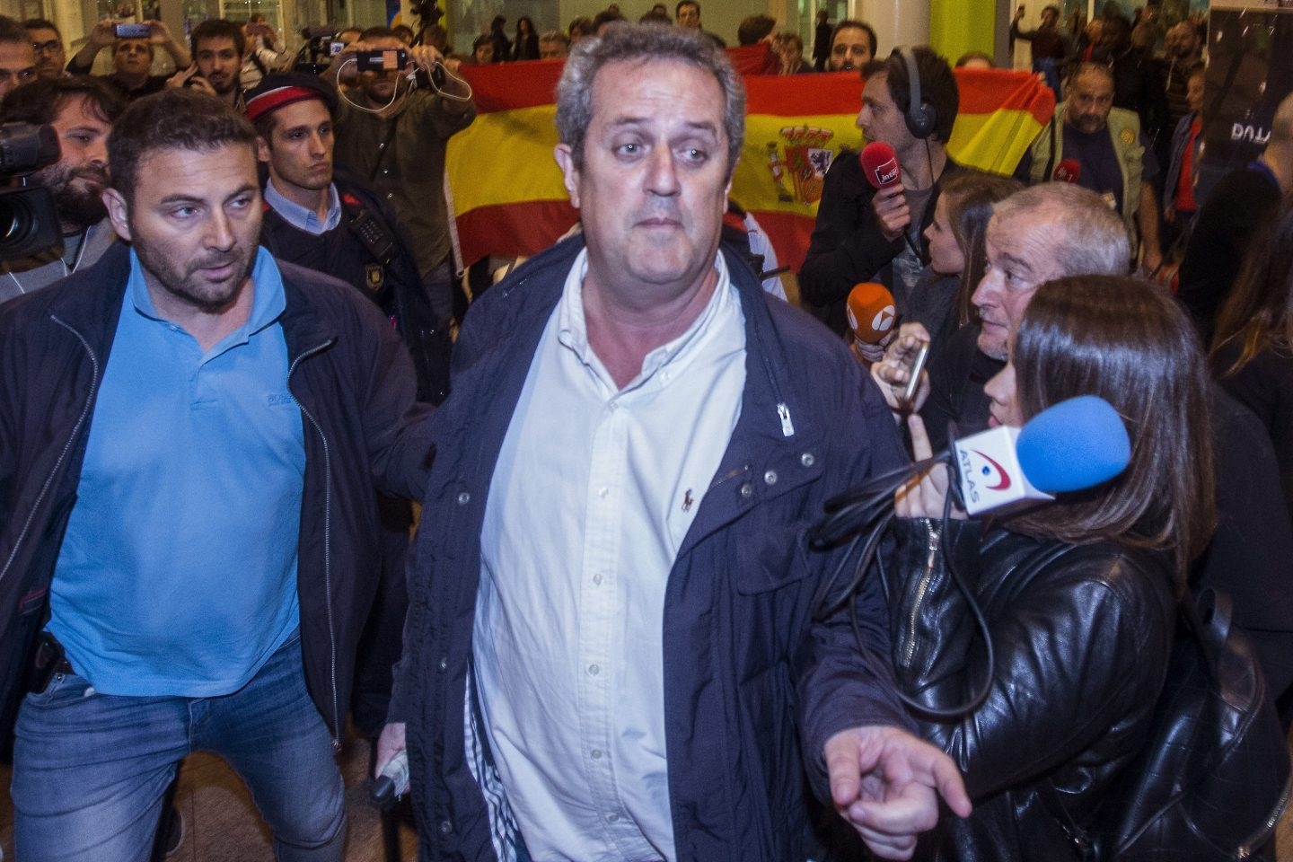 El exconseller de Interior, Joaquim Forn, a su llegada al aeropuerto de Barcelona.