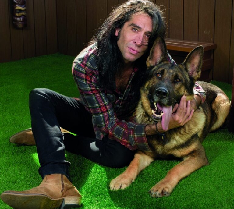 De Mario Vaquerizo a Hombres G, famosos con los "héroes de 4 patas"