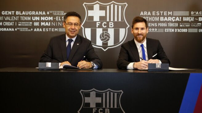 Leo Messi firma la renovación de su contrato con el Barcelona hasta 2021