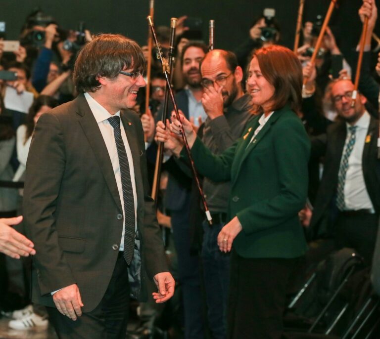 La Policía descubre que Puigdemont planea volver a España 48 horas antes del 21-D