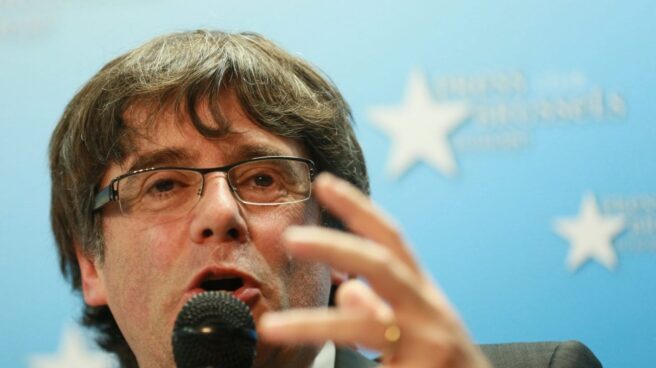Puigdemont-Bruselas Puigdemont, en su primera rueda de prensa tras establecerse en Bélgica.