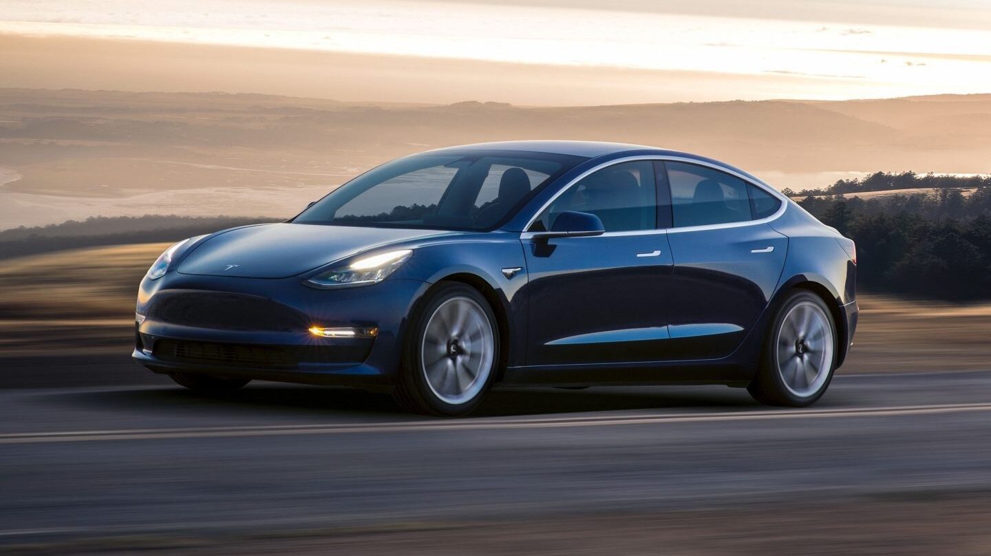Tesla cae en bolsa por sus elevadas pérdidas.