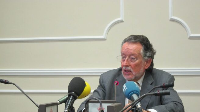 La Fiscalía pide seis años de prisión para el ex vicealcalde de Valencia, Alfonso Grau. La Fiscalía pide seis años de prisión para el ex vicealcalde de Valencia, Alfonso Grau.