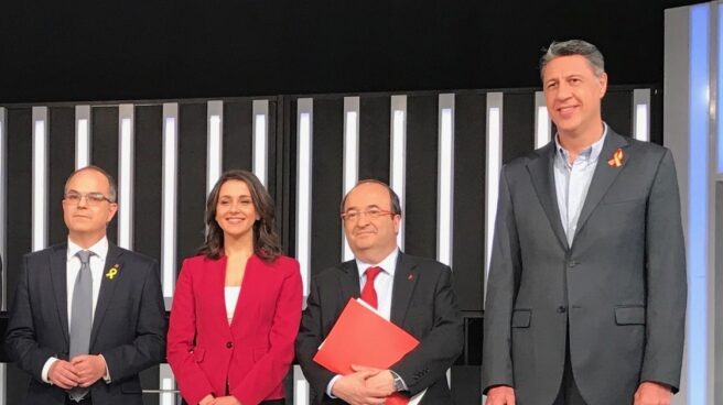 La candidata de Ciudadanos Inés Arrimadas, junto al de PSC; Miquel Iceta, el del PPC, y Xabier García Albiol.