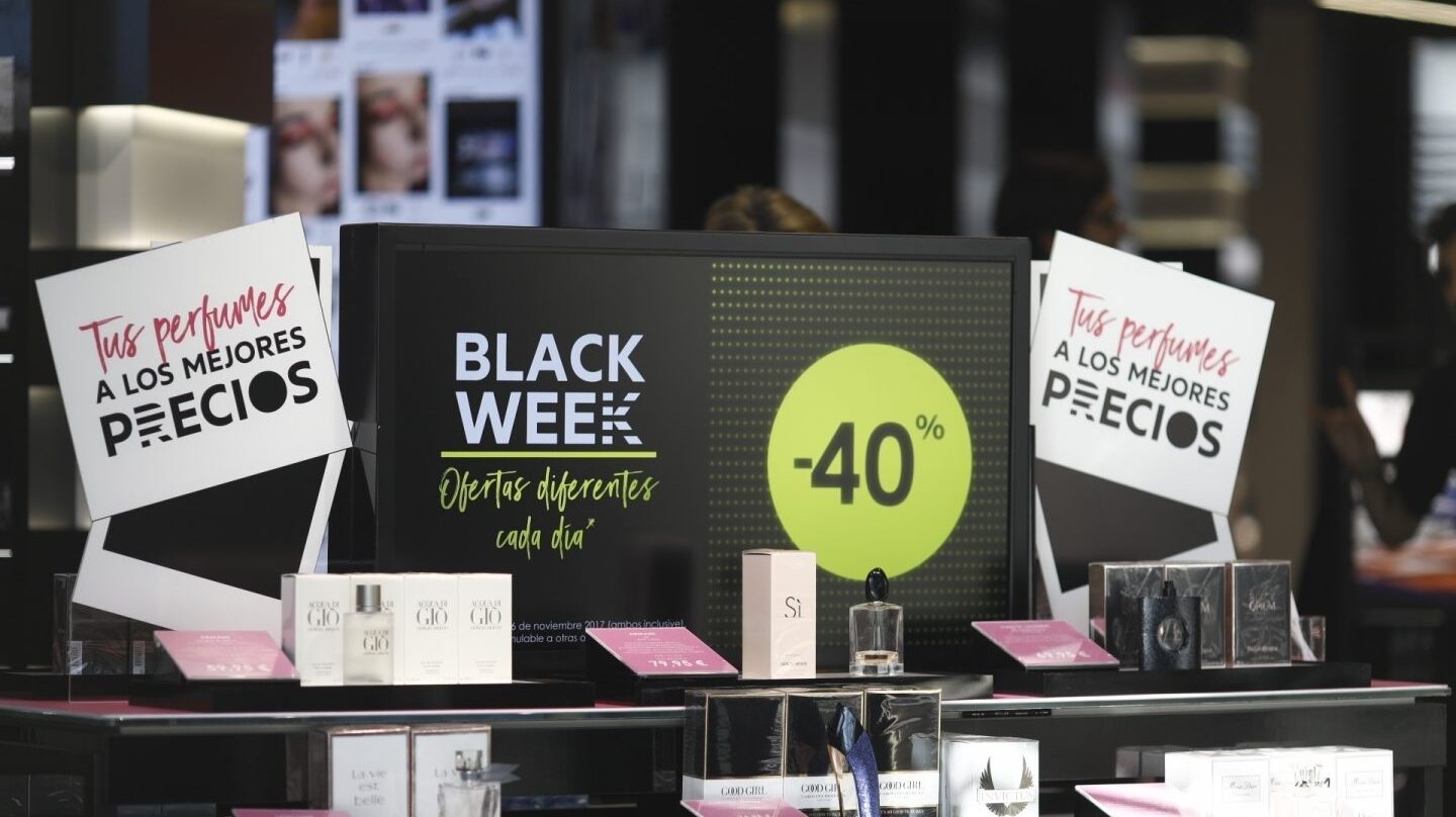 Sólo uno de cada 10 productos tenían el black friday un precio más bajo que el mes anterior, según la OCU.