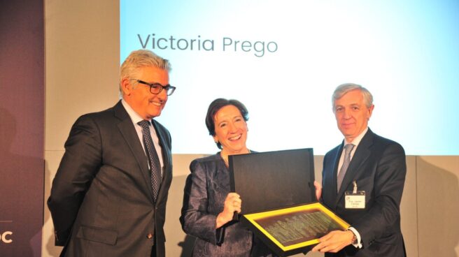 Victoria Prego, premio AECOC de Periodismo por su trayectoria