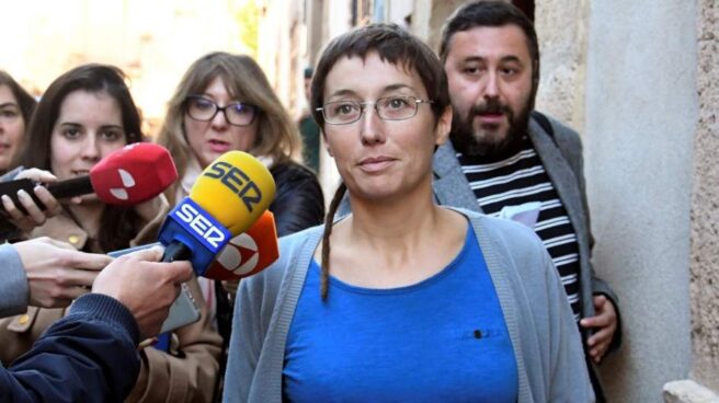 La concejal de Catarroja, Datxu Peris, condenada a pagar 7.000 euros a la familia de Victor Barrio.